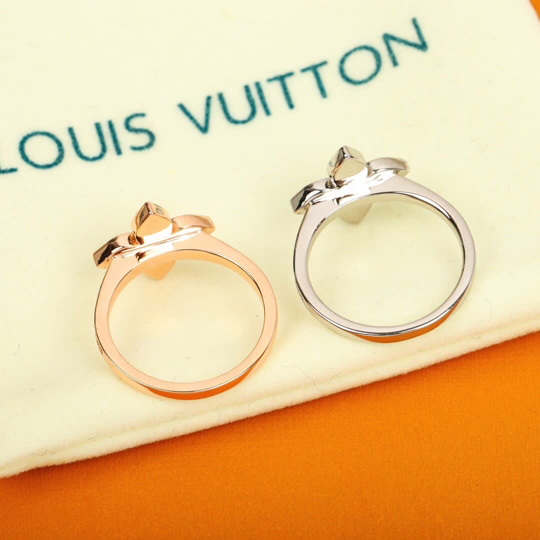 Louis Vuitton Ring Set
